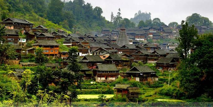 游荡在黔东南地区的民族村落