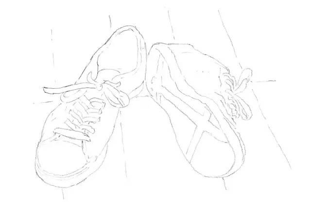 2.认真画出鞋带的形状和细节.画出鞋底的图案和地板.